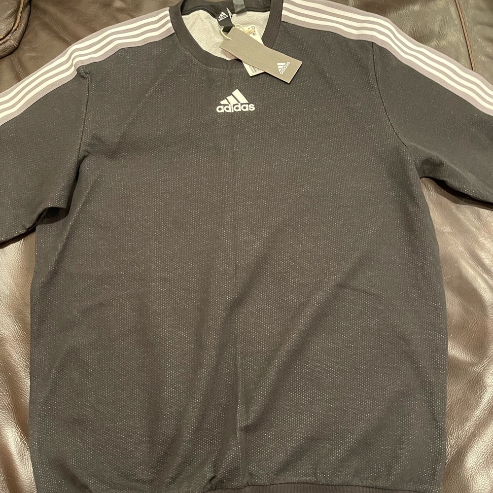 Adidas short sleeve